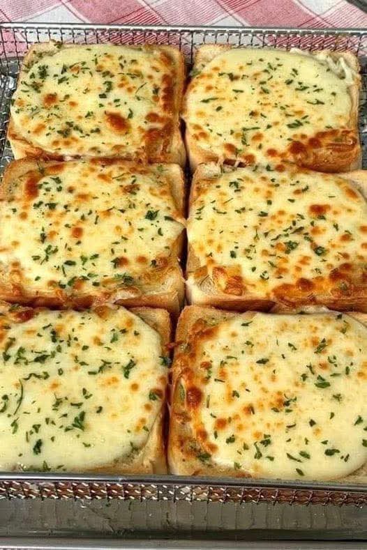 Cheesy  Texas Toast