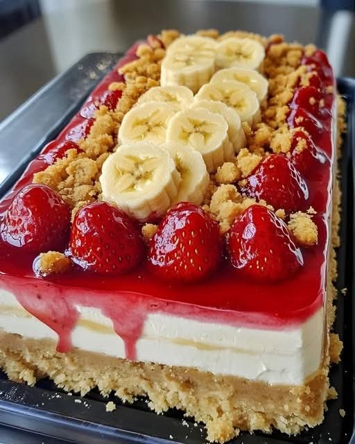 Strawberry Crunch Cheesecake and Banana Pudding Cheesecake!