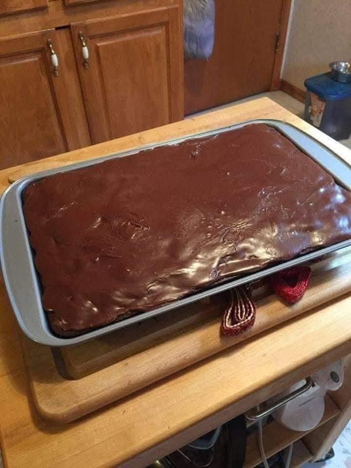 HERSHEY’S Syrup Brownies – Rich, Fudgy, and Family-Approved